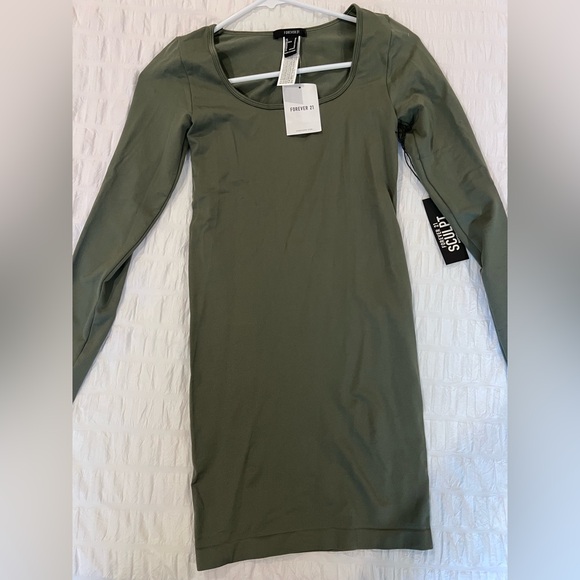 Forever 21 Sculpt Bodycon Long Sleeved Fitted Mini Dress Size Medium NWT - Picture 4 of 5